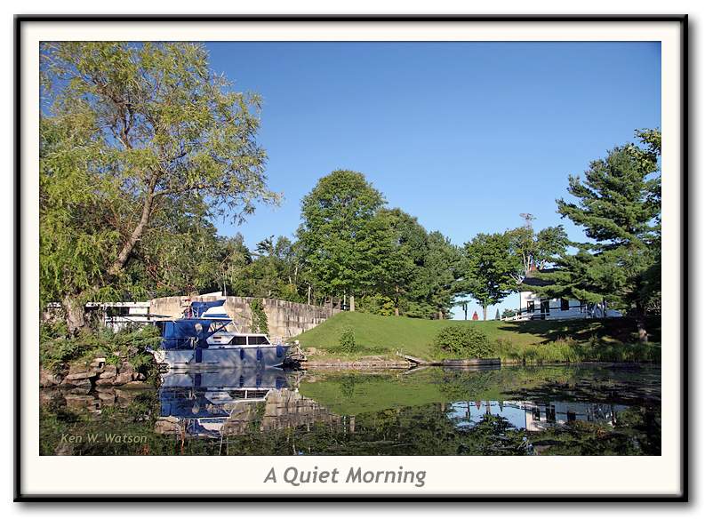 A Tranquil Morning at Davis Lock